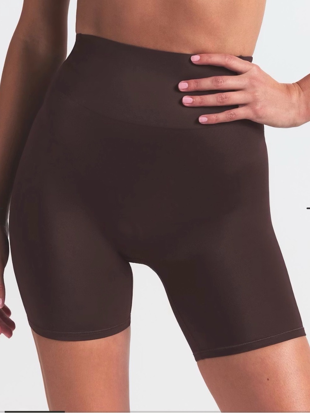 NikeSKIMS SHINE BONDED WAIST 5" BIKER SHORT
PHOENIX